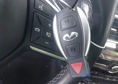 2017 Infiniti Qx30 Premium z USA, uszkodzony, nr VIN SJKCH5CR9HA038021